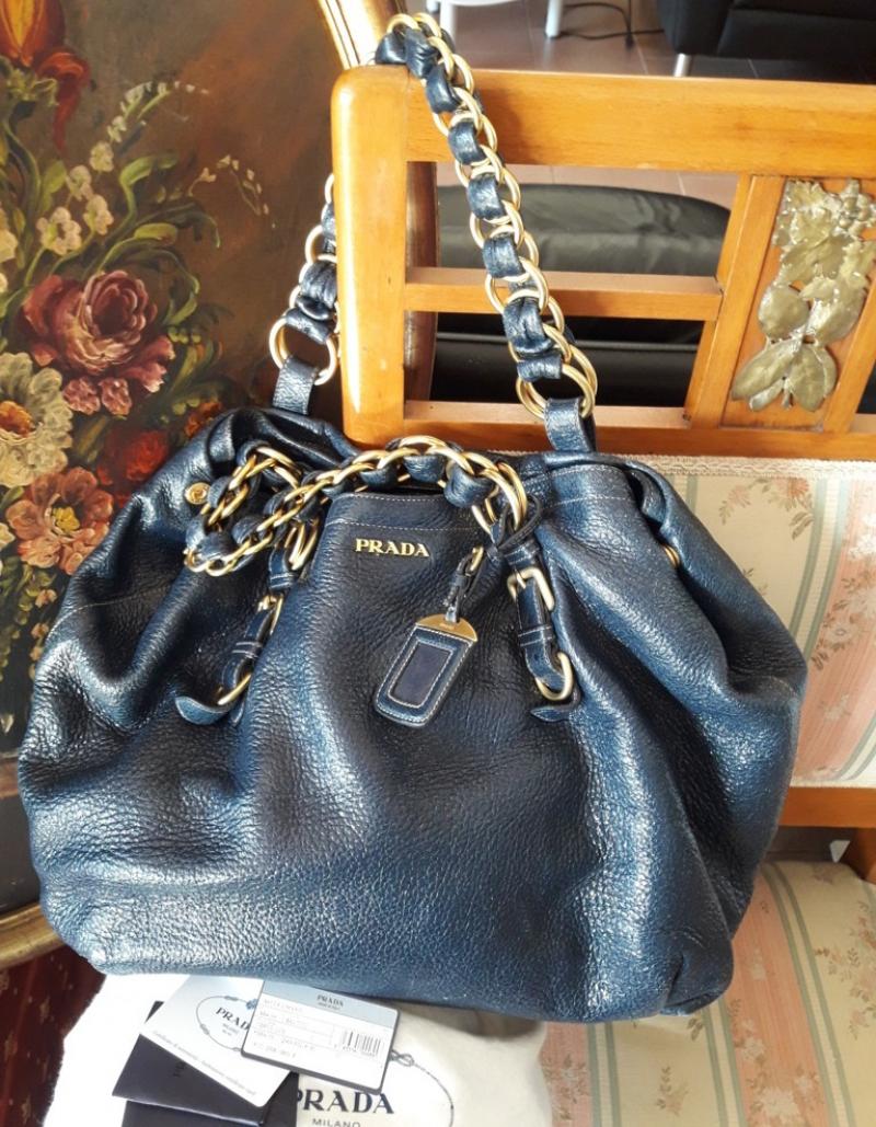 Borsa on sale blu prada